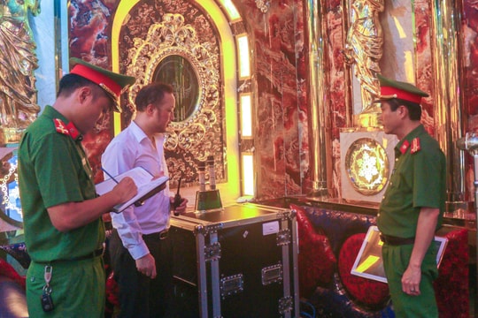 Nghệ An tổng kiểm tra các cơ sở kinh doanh karaoke, quán bar 