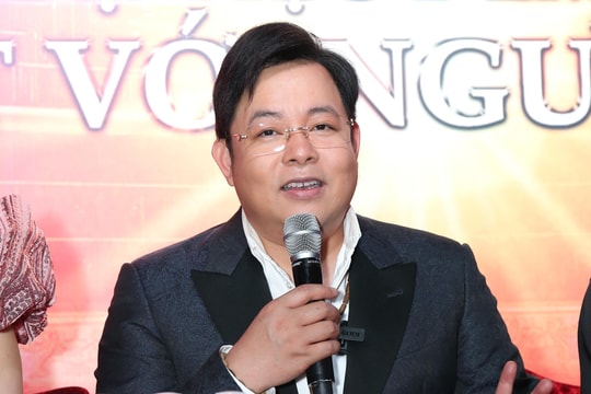 Ca sĩ Quang Lê: Khán giả đi trễ 1 tiếng, tôi phải bù 230 triệu