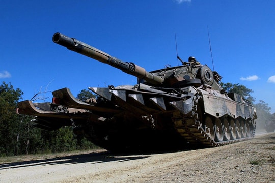 Đức giải thích lý do phương Tây không thể cung cấp xe tăng cho Ukraine