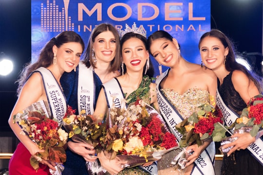 Bùi Quỳnh Hoa đoạt ngôi Quán quân Siêu mẫu quốc tế 2022