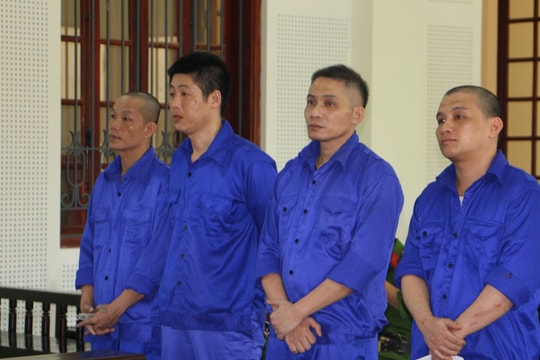 'Cõng' nhiều tiền án, tiền sự… đi buôn ma túy