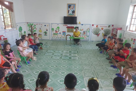 Sớm giải quyết tình trạng chậm lương của hơn 1.700 giáo viên hợp đồng ở Nghệ An