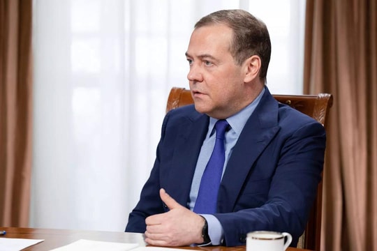 Phó Chủ tịch Hội đồng An ninh Nga để ngỏ khả năng sử dụng vũ khí hạt nhân để phòng thủ