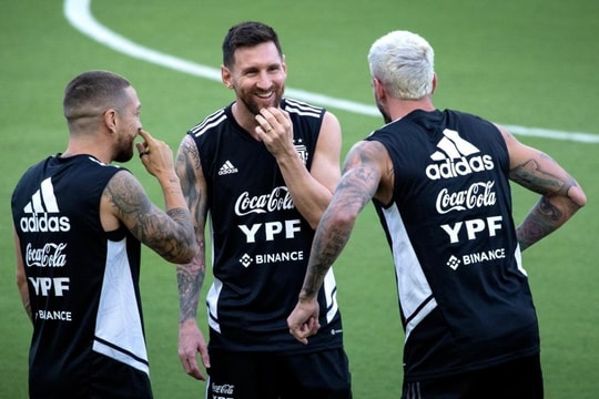 Argentina được dự đoán vô địch World Cup 2022; Tuyển Anh rớt hạng sau trận thua Italy