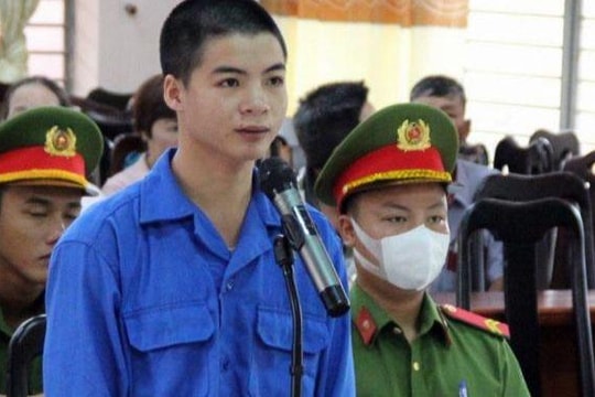 Tên trộm dùng búa tấn công nữ chủ nhà