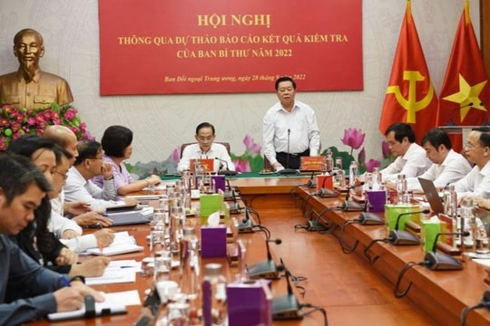 'Không kiểm tra, giám sát từ đầu thì sẽ xảy ra khuyết điểm từ nhỏ đến lớn'