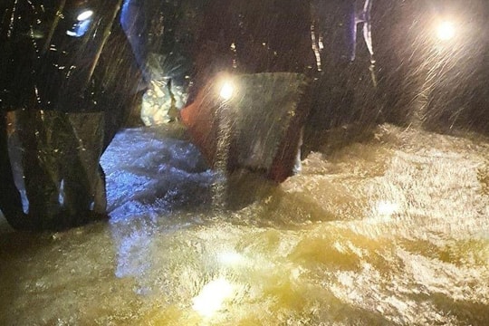 Nghệ An: Mưa lớn, ngập úng, sạt lở nhiều địa phương, một người bị nước cuốn trôi