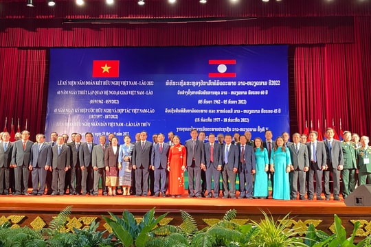 Đoàn lãnh đạo tỉnh Nghệ An dự kỷ niệm Năm đoàn kết hữu nghị Việt Nam - Lào