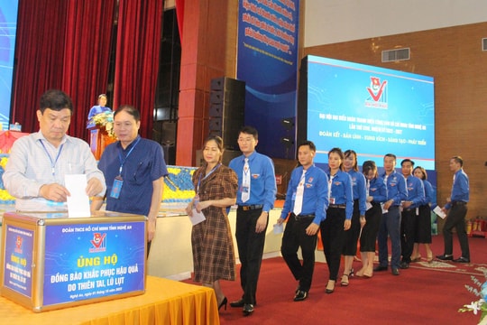 Đại hội Đoàn toàn tỉnh Nghệ An hướng về người dân vùng lũ