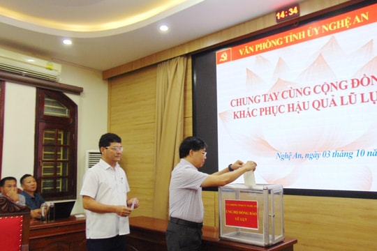 Văn phòng Tỉnh ủy, Ban Tuyên giáo Tỉnh uỷ quyên góp ủng hộ đồng bào bị thiệt hại do lũ lụt