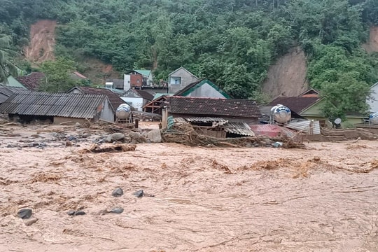 Lũ ống, lũ quét - cơn 'tai biến' tàn phá tan hoang miền Tây xứ Nghệ