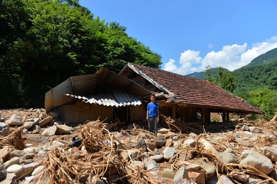 Những hình ảnh đầu tiên tại bản Bình Sơn 1 - nơi đầu nguồn lũ quét Kỳ Sơn