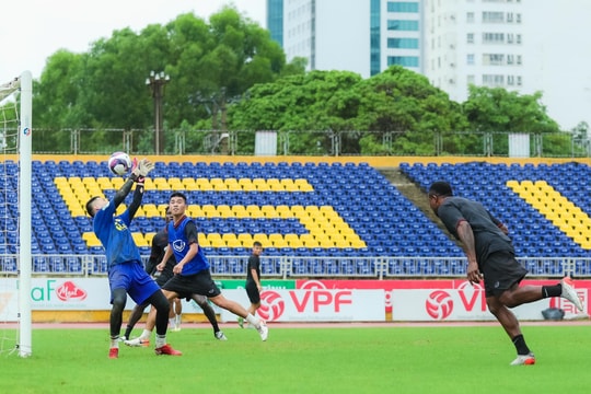 Sông Lam Nghệ An cần bao nhiêu điểm để đạt mục tiêu top 3?