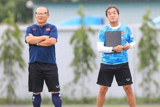 Huấn luyện viên Park Hang-seo được mời dẫn dắt U20 Hàn Quốc; Chanathip Songkrasin xác nhận không dự AFF Cup 2022 