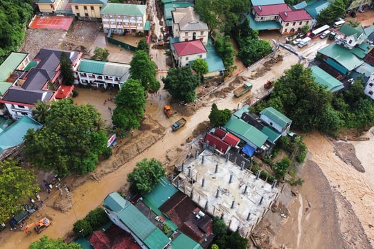 Toàn cảnh trận lũ kinh hoàng ở huyện nghèo Kỳ Sơn