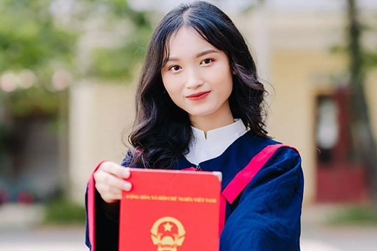 Chông chênh đường đến giảng đường của nữ sinh người Thái