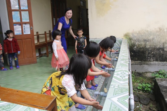 Nghệ An sẽ tuyển dụng hết giáo viên mầm non hợp đồng 06, 09 vào biên chế 