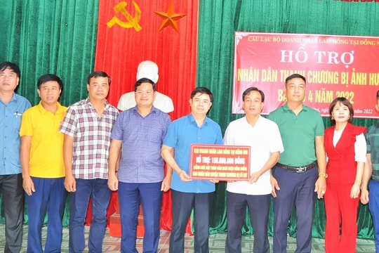 Câu lạc bộ Doanh nhân Lam Hồng tại Đồng Nai: Trao 330 triệu đồng hỗ trợ nhân dân Nghệ An khắc phục hậu quả thiên tai 