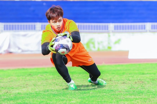 Cao Văn Bình và hành trình đến với 'người gác đền' số 1