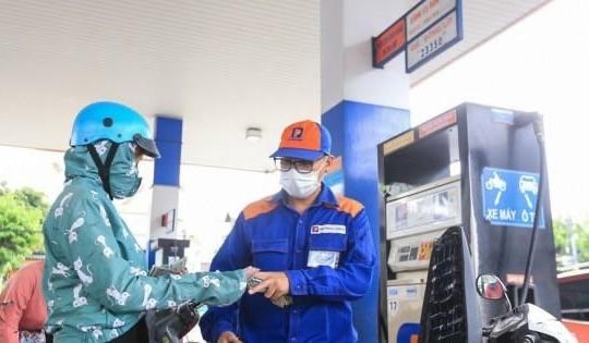 Liên bộ thống nhất tăng mức chi phí vận chuyển và phụ phí xăng dầu từ kỳ điều hành tới