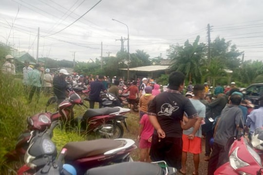 Khống chế người đàn ông cầm rựa chém 4 người trong gia đình vợ