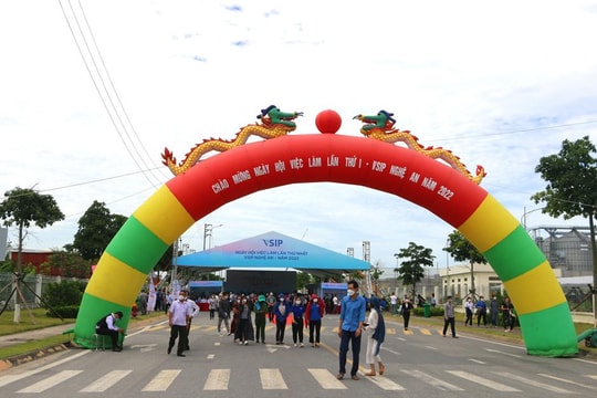 Nghệ An: Các khu công nghiệp 'khát' hàng chục nghìn lao động 