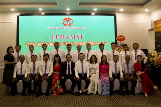 Ra mắt Câu lạc bộ ‘Nông dân sản xuất, kinh doanh giỏi tỉnh Nghệ An’ 
