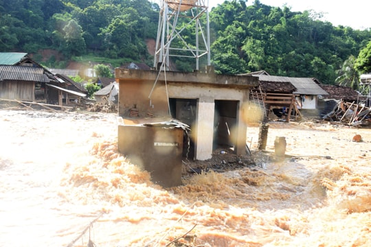Trận lũ ống, lũ quét lịch sử khiến huyện Kỳ Sơn thiệt hại khoảng 215 tỷ đồng