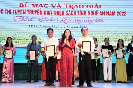 Huyện Yên Thành và huyện Tân Kỳ giành giải Nhất Cuộc thi tuyên truyền, giới thiệu sách