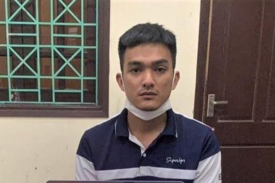 Bắt đối tượng đăng Facebook ảo 'nuốt' tiền của người có nhu cầu đổi ngoại tệ