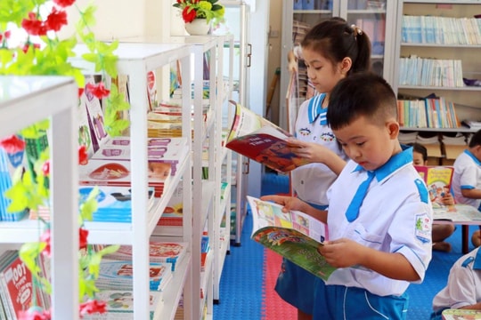 Khơi dòng văn học thiếu nhi