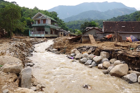 Ổn định cuộc sống người dân sau 2 tuần xảy ra lũ quét 