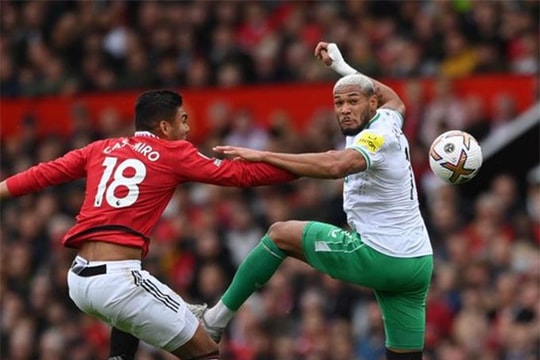 Xuân Trường đập tan tin đồn bất hòa với HAGL qua một bức hình; Quỷ đỏ suýt thua trên sân nhà