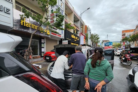 Thủ tục hưởng bảo hiểm khi xe ô tô bị ngập nước sau mưa lũ