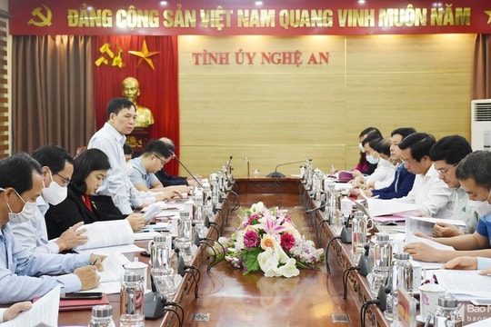 Nghệ An: Tạm dừng thí điểm một số mô hình hợp nhất cơ quan tham mưu của Đảng và chính quyền