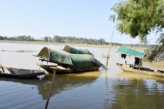 Ký ức về bến đò Cố Xin bên dòng Lam