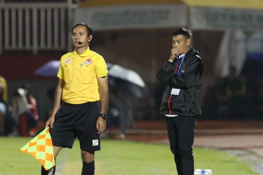 Huấn luyện viên Huy Hoàng dành lời khen cho Phan Văn Đức 