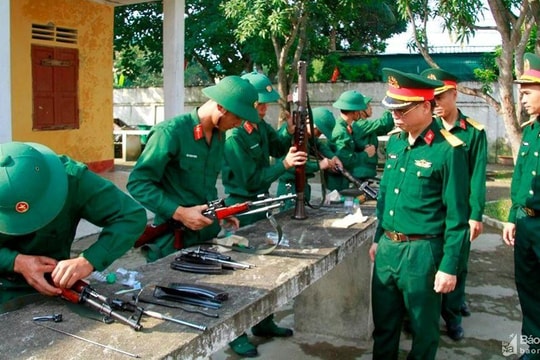 Bộ Tư lệnh Quân khu 4 kiểm tra kết quả thực hiện nhiệm vụ Quân sự - Quốc phòng tại Bộ Chỉ huy quân sự tỉnh 