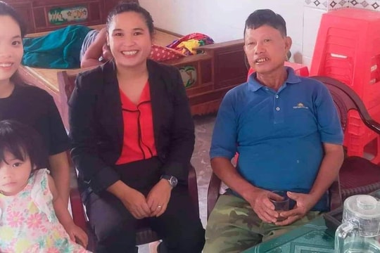 Người đàn ông làm nghề phụ hồ ở Thanh Chương trả lại 2 cây vàng cho người đánh rơi