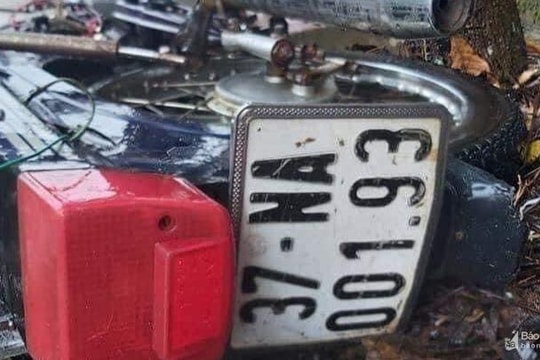 Xác minh tài xế xe bán tải bỏ chạy sau tai nạn ở thành phố Vinh