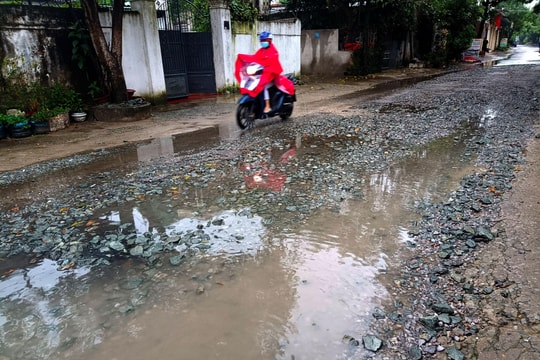 'Điểm mặt' những con đường xấu nhất nội thành Vinh