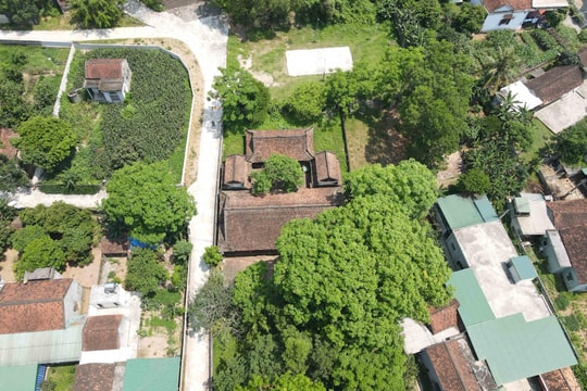 Nghệ thuật điêu khắc độc đáo của ngôi đình cổ 'dựng trong 1 đêm'