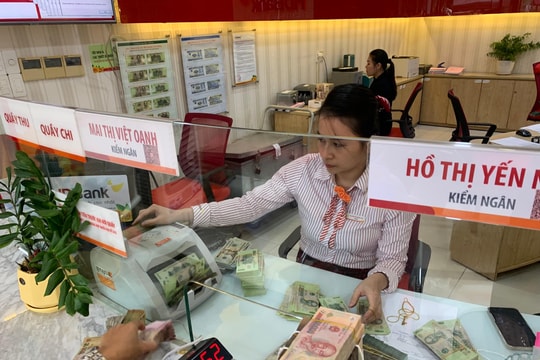 Nhiều ngân hàng tăng mạnh lãi suất huy động