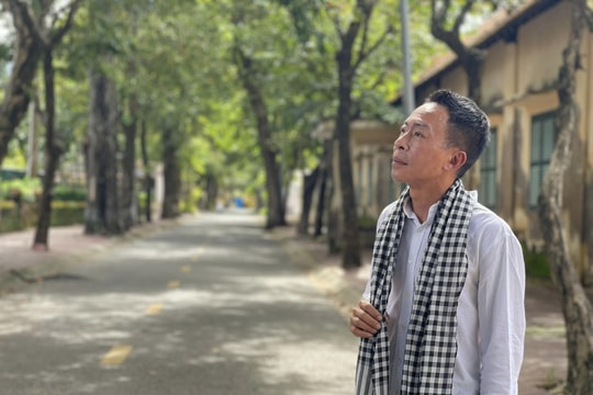 NSƯT Việt Hoàn tiết lộ thu nhập trên YouTube của Anh Thơ