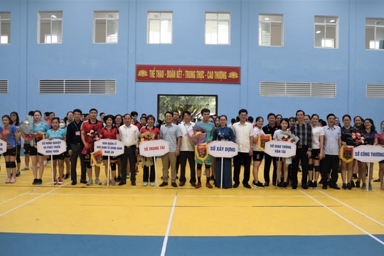 Hơn 200 vận động viên tham gia giải thể thao Khối các ngành kinh tế Nghệ An