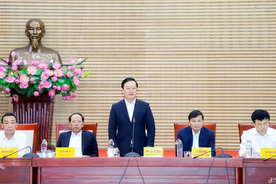 Quyết định phân công nhiệm vụ Chủ tịch và các Phó Chủ tịch UBND tỉnh Nghệ An 