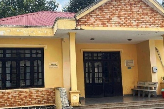 Nhận hối lộ, Phó Giám đốc và nhân viên Văn phòng đăng ký đất đai bị bắt