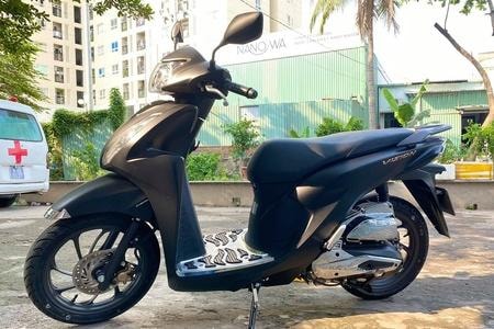 Ắc quy xe tay ga hết điện, xử lý thế nào?