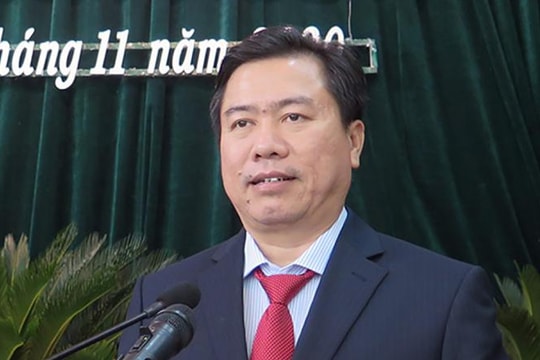 Chủ tịch UBND tỉnh Phú Yên bị thôi chức