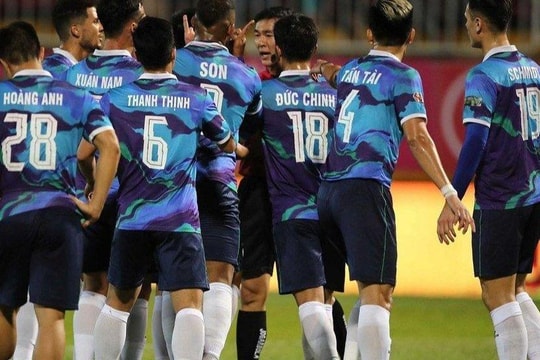 Sếp lớn thừa nhận sự thật ‘phũ phàng’ về tuyển Thái Lan; Cái tên bất ngờ trong danh sách sơ bộ tuyển Argentina dự World Cup